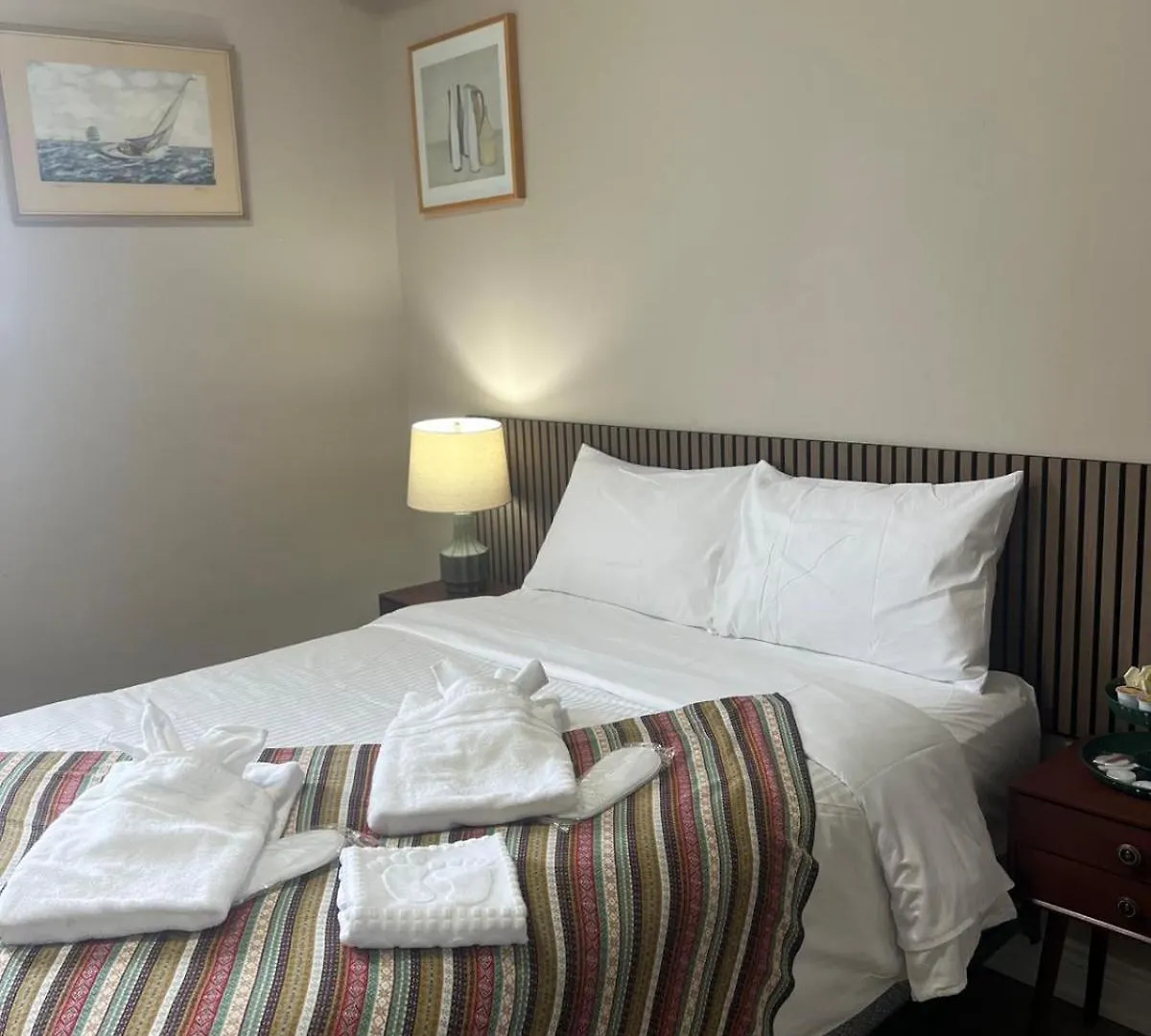 Guest house Downtown Private Room Central Location Toronto Canada